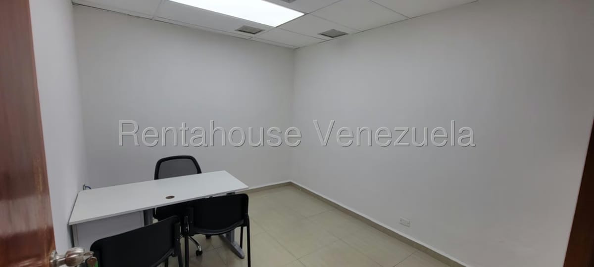 Comercial (Local Comercial) en Alquiler en Boleita Sur, Distrito Metropolitano - 8