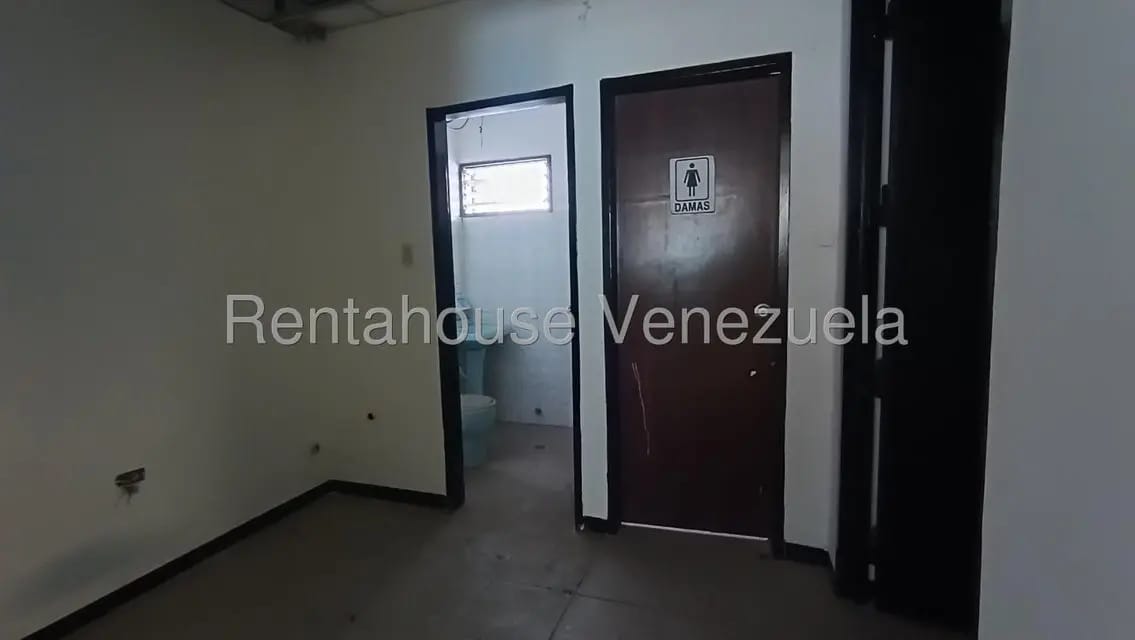 Comercial (Local Comercial) en Alquiler en Centro, Lara - 14