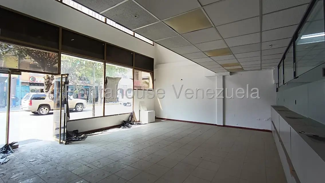 Comercial (Local Comercial) en Alquiler en Centro, Lara - 18