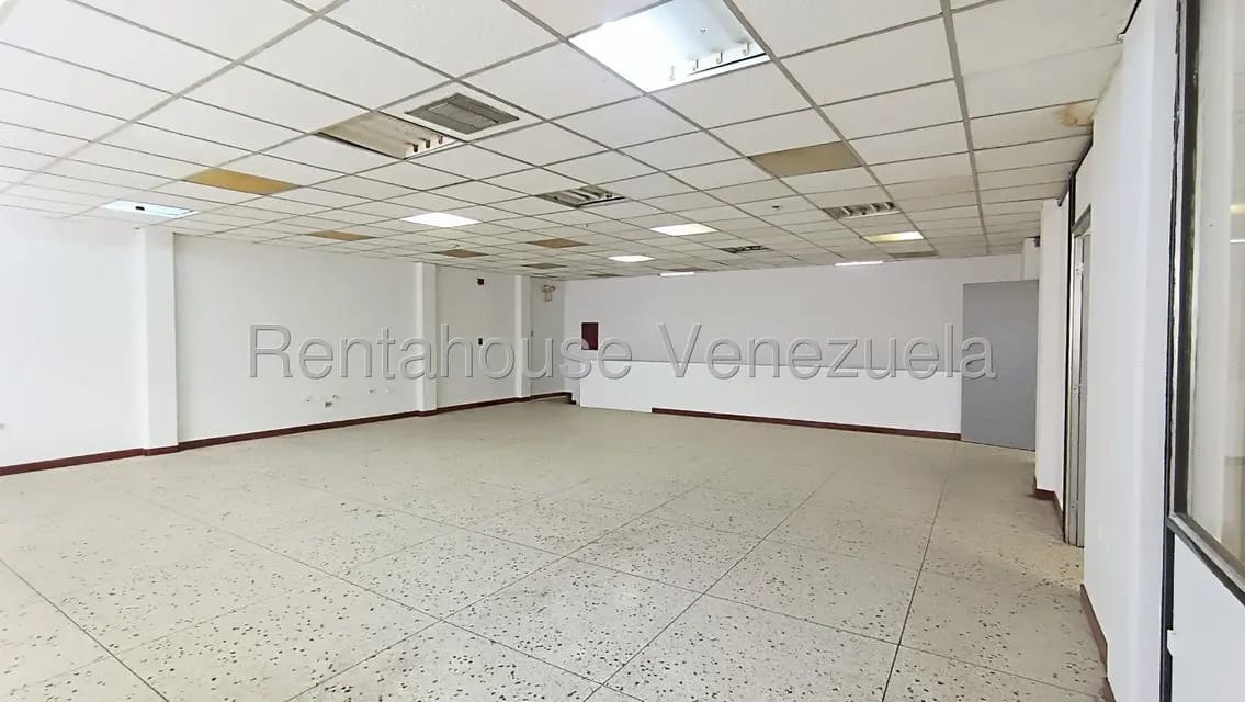 Comercial (Local Comercial) en Alquiler en Centro, Lara - 3