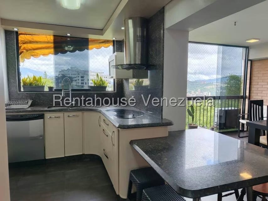 Apartamento (1 Nivel) en Alquiler en Colinas de Bello Monte, Distrito Metropolitano - 3
