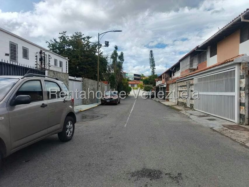 Apartamento (1 Nivel) en Alquiler en Colinas de Bello Monte, Distrito Metropolitano - 46