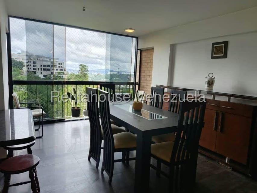 Apartamento (1 Nivel) en Alquiler en Colinas de Bello Monte, Distrito Metropolitano - 10