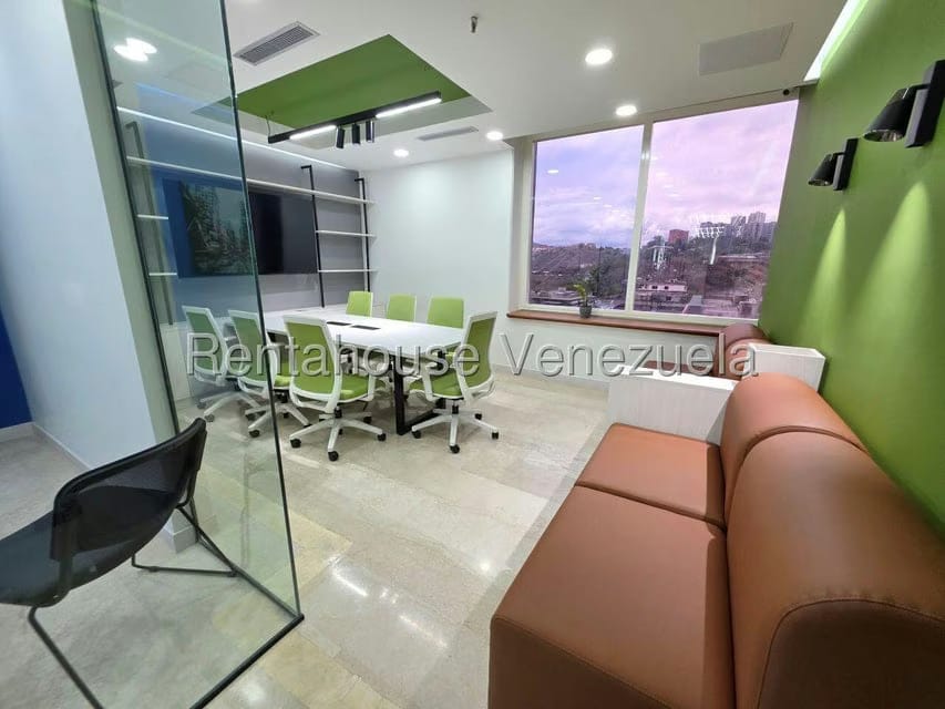 Comercial (Local Comercial) en Alquiler en Prados del Este, Distrito Metropolitano - 14