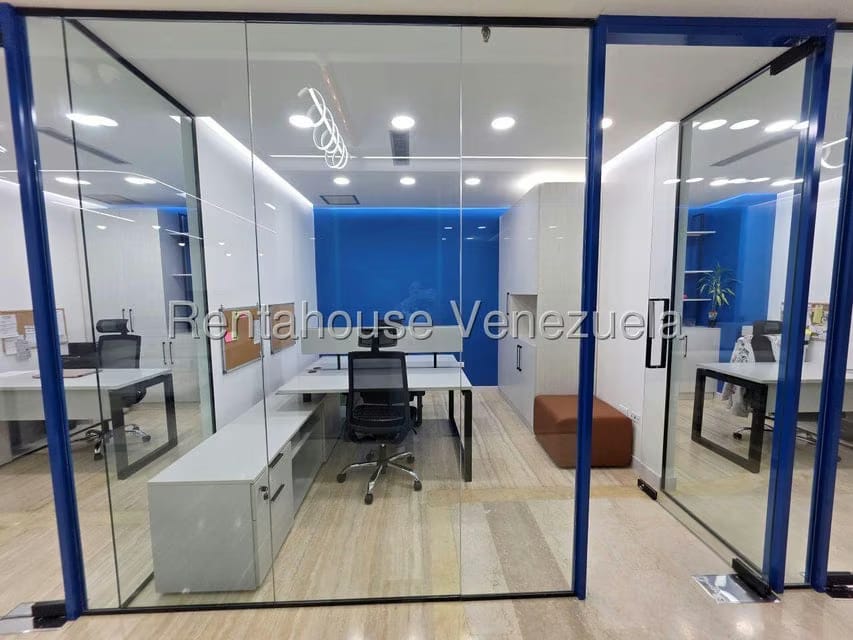 Comercial (Local Comercial) en Alquiler en Prados del Este, Distrito Metropolitano - 5