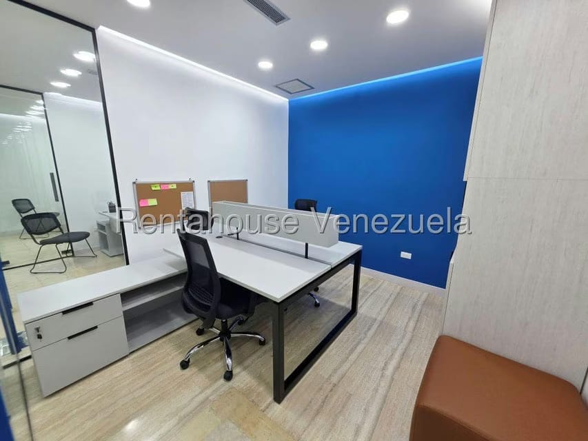 Comercial (Local Comercial) en Alquiler en Prados del Este, Distrito Metropolitano - 6