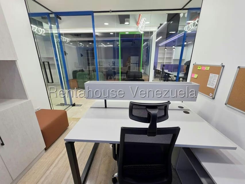 Comercial (Local Comercial) en Alquiler en Prados del Este, Distrito Metropolitano - 10