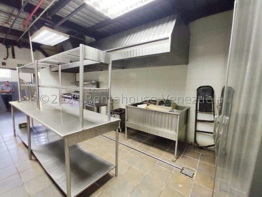Comercial (Local Comercial) en Alquiler en Parroquia Juan de Villegas, Lara - 13