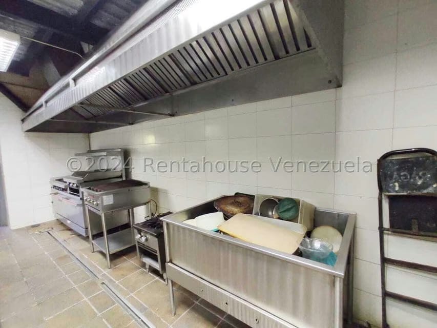 Comercial (Local Comercial) en Alquiler en Parroquia Juan de Villegas, Lara - 14