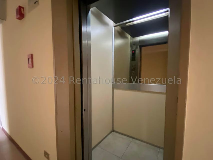 Apartamento (1 Nivel) en Venta en Macaracuay, Distrito Metropolitano - 3