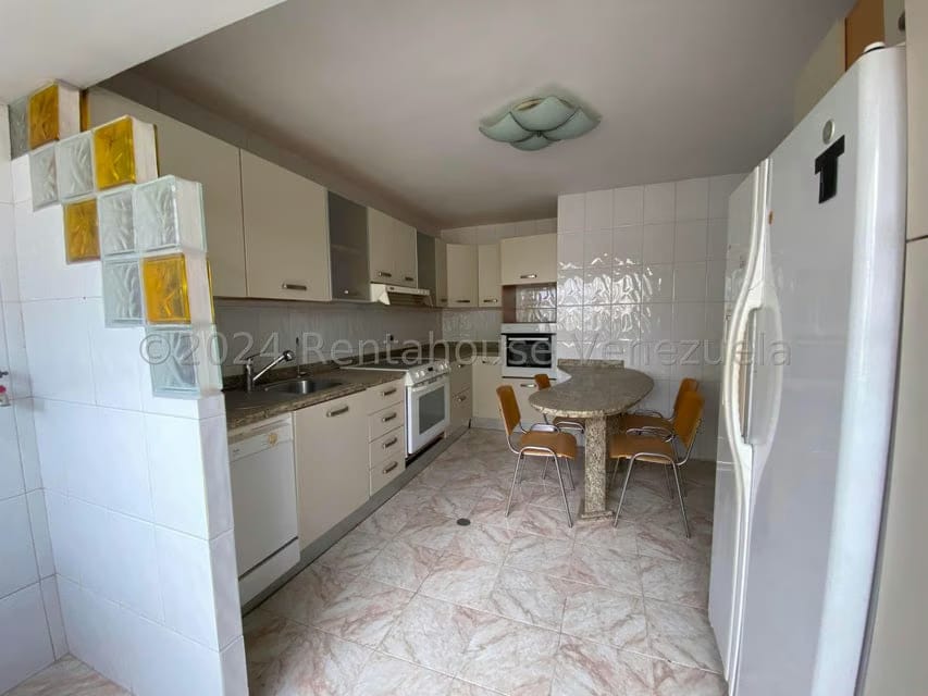 Apartamento (1 Nivel) en Venta en Macaracuay, Distrito Metropolitano - 4