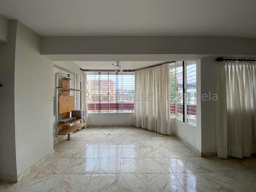 Apartamento (1 Nivel) en Venta en Macaracuay, Distrito Metropolitano - 9
