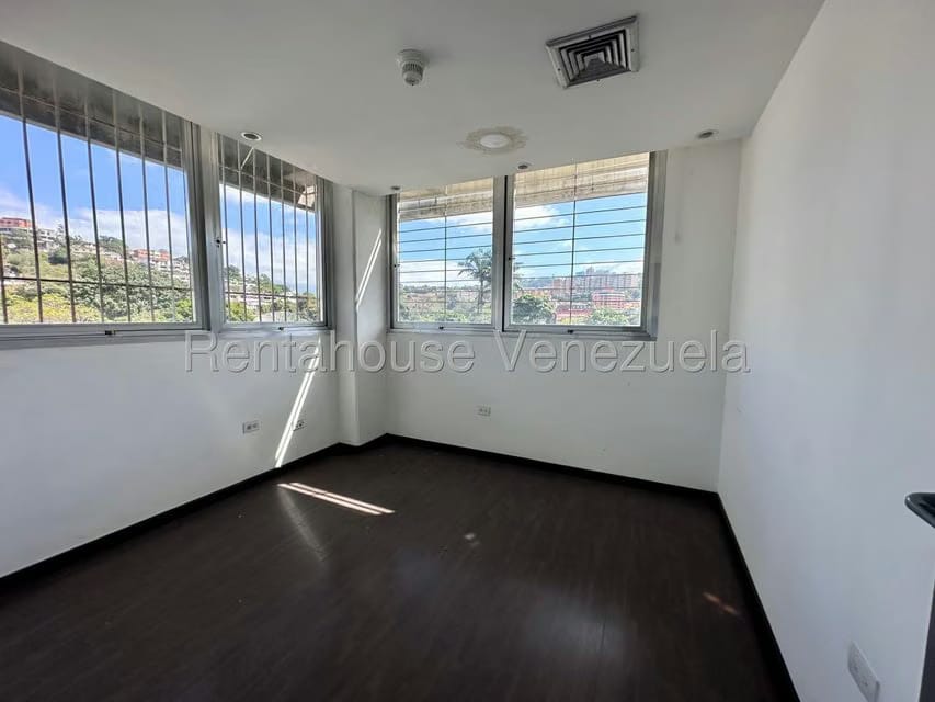 Comercial (Oficina) en Alquiler en La Trinidad, Distrito Metropolitano - 21