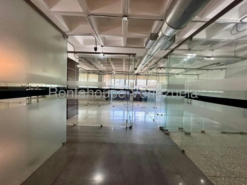 Comercial (Oficina) en Alquiler en La Trinidad, Distrito Metropolitano - 9