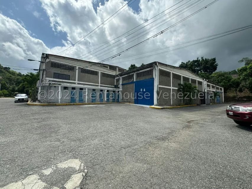 Comercial (Galpon - Deposito) en Venta en Guatire, Miranda - 11