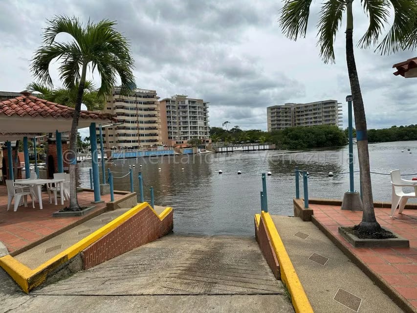 Apartamento (1 Nivel) en Venta en Puerto Encantado, Miranda - 3