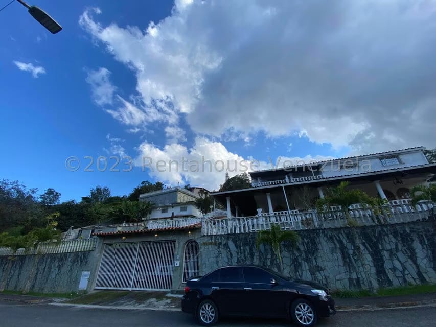 Casa (1 Nivel) en Venta en La Rosaleda, Miranda - 17