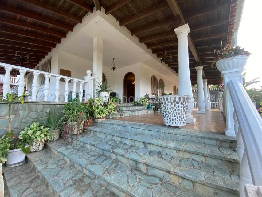 Casa (1 Nivel) en Venta en La Rosaleda, Miranda - 4
