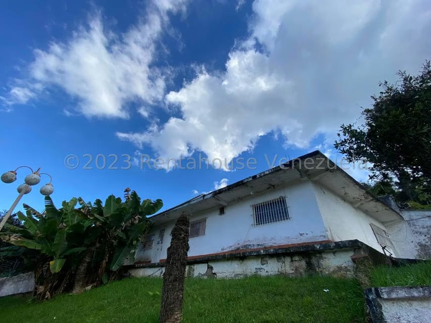 Casa (1 Nivel) en Venta en La Rosaleda, Miranda - 34