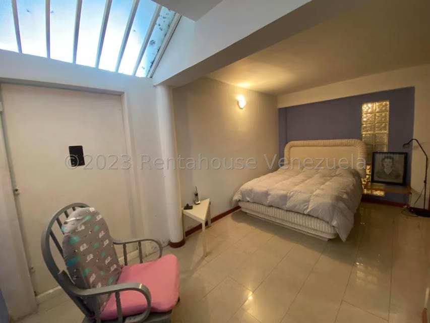Casa (1 Nivel) en Venta en La Rosaleda, Miranda - 41