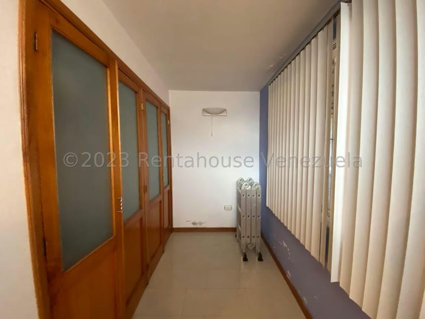Casa (1 Nivel) en Venta en La Rosaleda, Miranda - 42