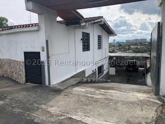 Casa (Duplex) en Venta en Las Polonias Nuevas, Miranda - 3