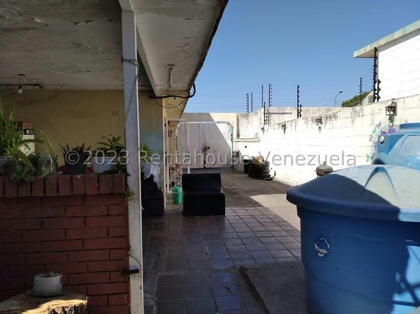 23-21911 Venta de Casa comercial en Rosal Sur ..KB - 9