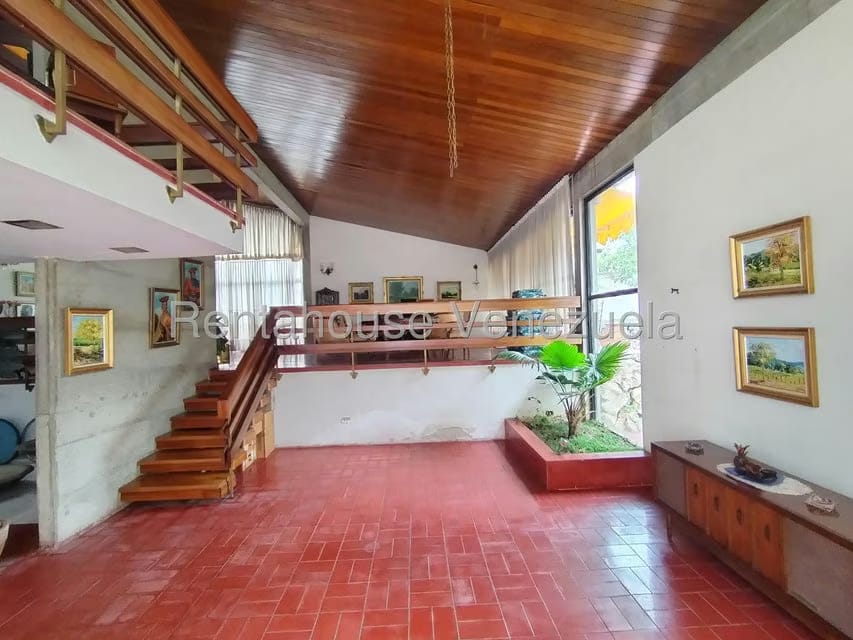 Casa (Multipes Niveles) en Venta en Prados del Este, Distrito Metropolitano - 11
