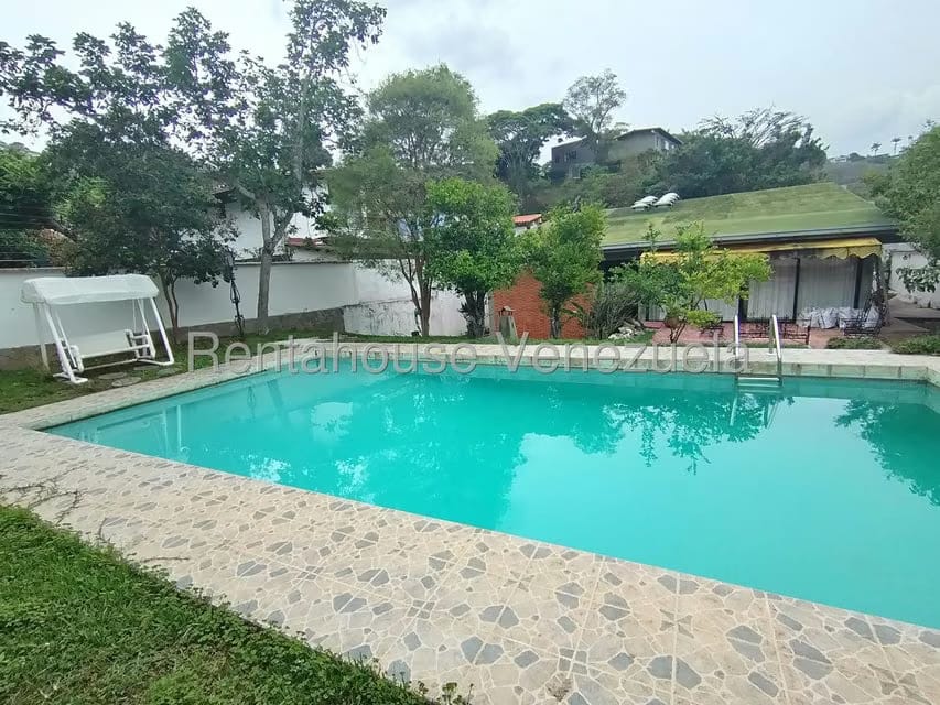 Casa (Multipes Niveles) en Venta en Prados del Este, Distrito Metropolitano - 16