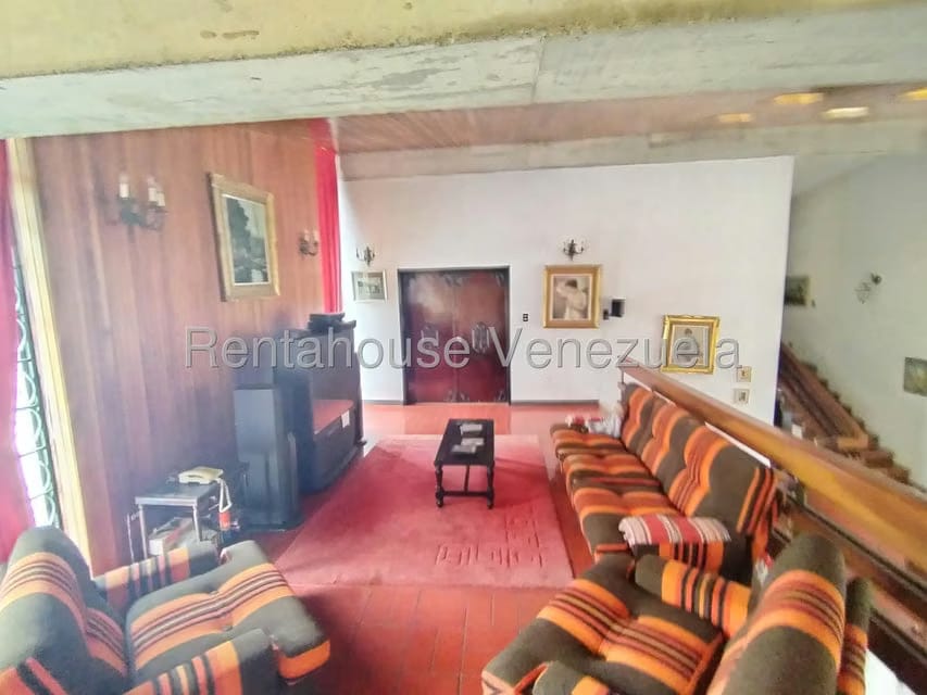 Casa (Multipes Niveles) en Venta en Prados del Este, Distrito Metropolitano - 36