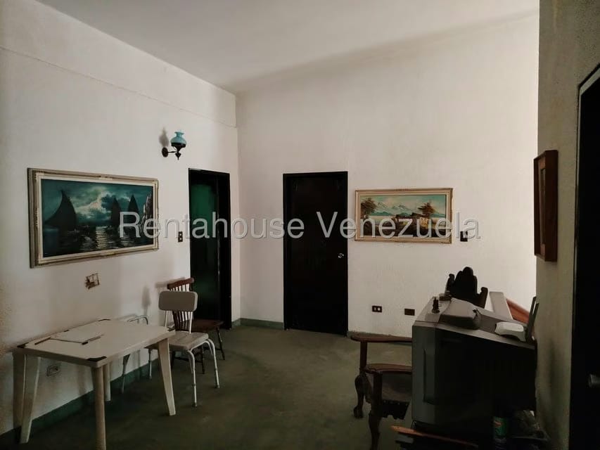 Casa (Multipes Niveles) en Venta en Prados del Este, Distrito Metropolitano - 42
