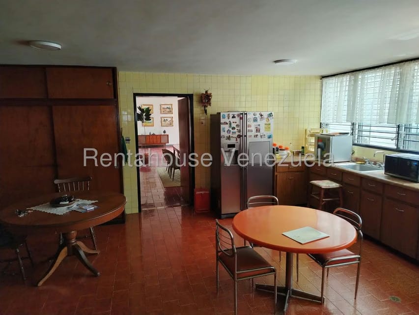 Casa (Multipes Niveles) en Venta en Prados del Este, Distrito Metropolitano - 8