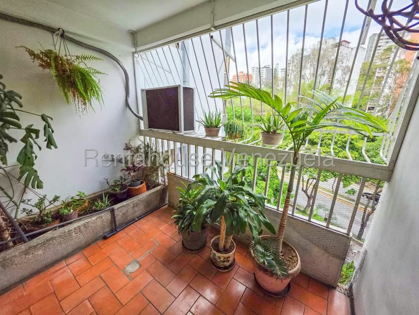 Apartamento (1 Nivel) en Alquiler en El Cafetal, Distrito Metropolitano - 12