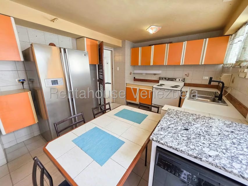 Apartamento (1 Nivel) en Alquiler en El Cafetal, Distrito Metropolitano - 17