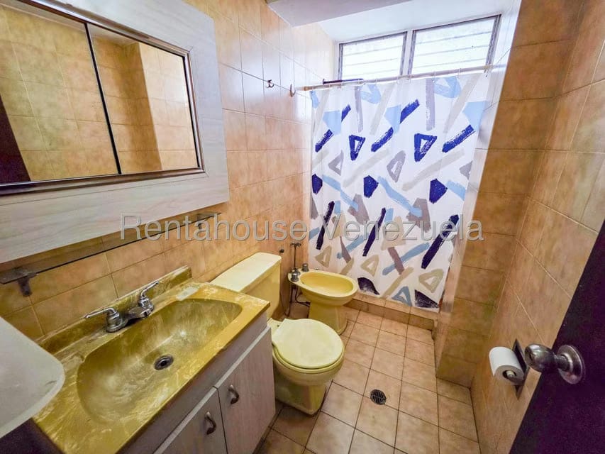 Apartamento (1 Nivel) en Alquiler en El Cafetal, Distrito Metropolitano - 20
