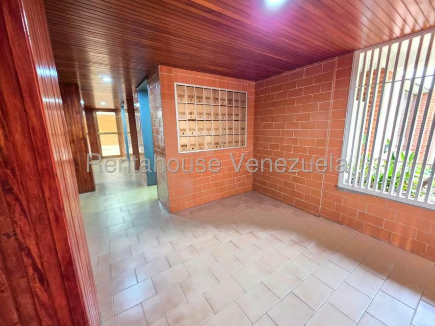 Apartamento (1 Nivel) en Alquiler en El Cafetal, Distrito Metropolitano - 28