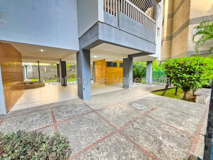 Apartamento (1 Nivel) en Alquiler en El Cafetal, Distrito Metropolitano - 30