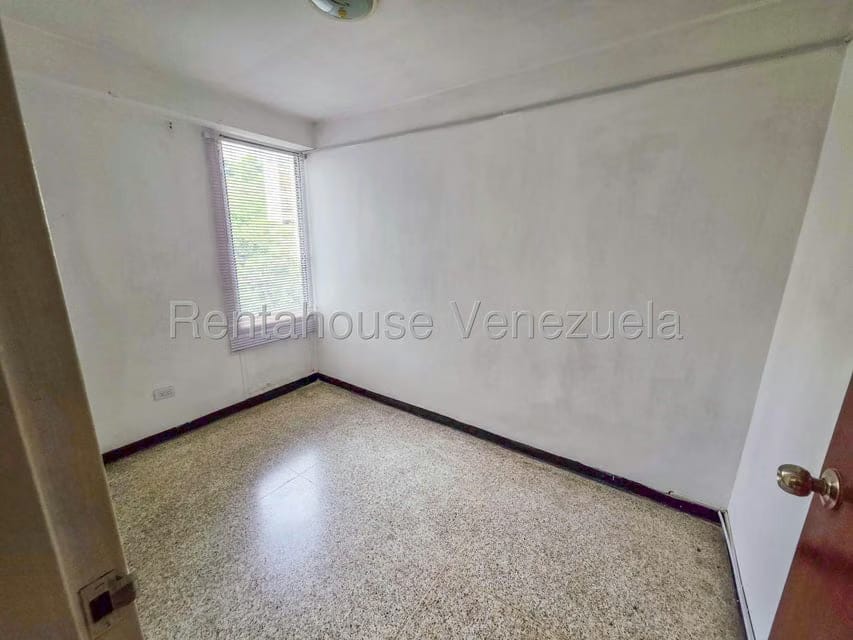 Apartamento (1 Nivel) en Alquiler en El Cafetal, Distrito Metropolitano - 5