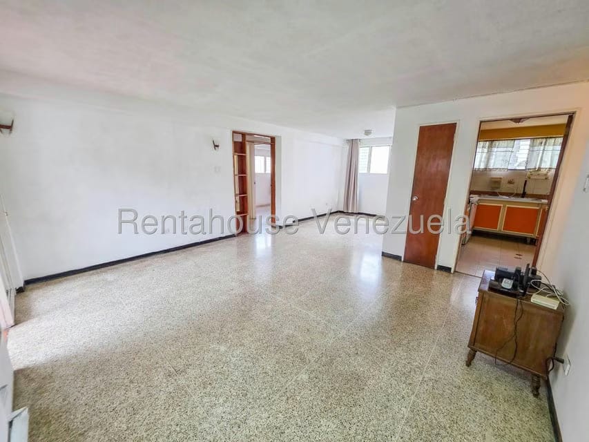 Apartamento (1 Nivel) en Alquiler en El Cafetal, Distrito Metropolitano - 8