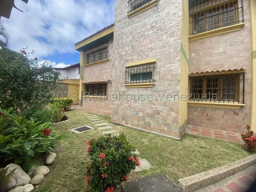 Apartamento (1 Nivel) en Alquiler en Colinas de Los Ruices, Distrito Metropolitano - 3