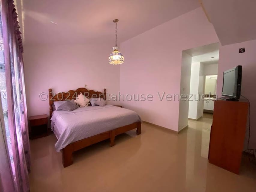 Apartamento (1 Nivel) en Alquiler en Colinas de Los Ruices, Distrito Metropolitano - 43