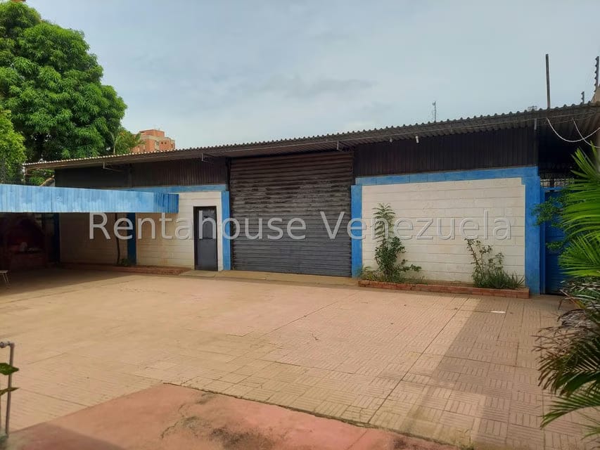 Comercial (Galpon - Deposito) en Alquiler en Paraiso, Zulia - 4