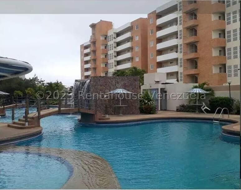Apartamento (1 Nivel) en Venta en Agua Sal, Miranda - 4