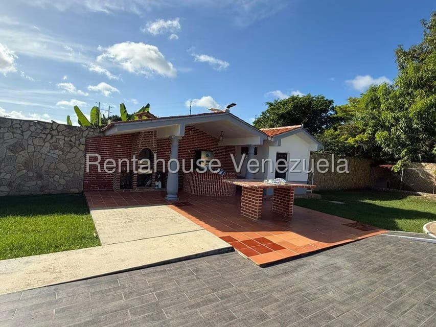 Casa (1 Nivel) en Venta en Club Campestre El Paraiso, Miranda - 11