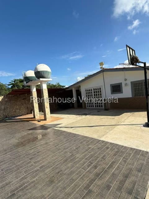 Casa (1 Nivel) en Venta en Club Campestre El Paraiso, Miranda - 12