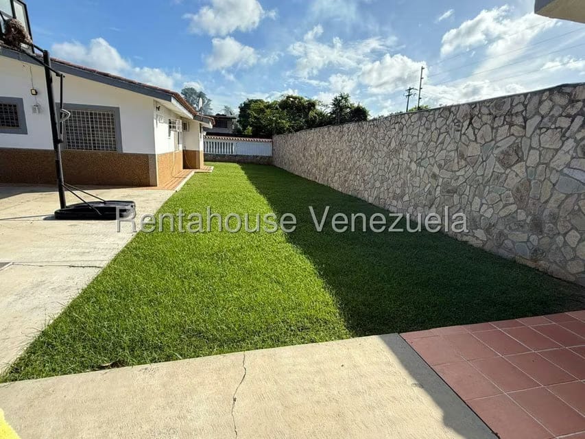 Casa (1 Nivel) en Venta en Club Campestre El Paraiso, Miranda - 13