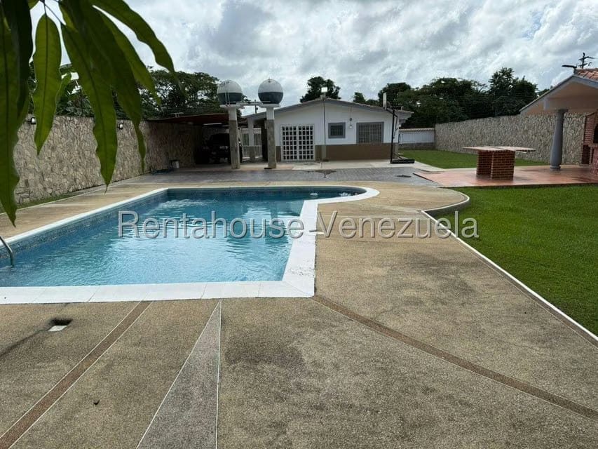 Casa (1 Nivel) en Venta en Club Campestre El Paraiso, Miranda - 19