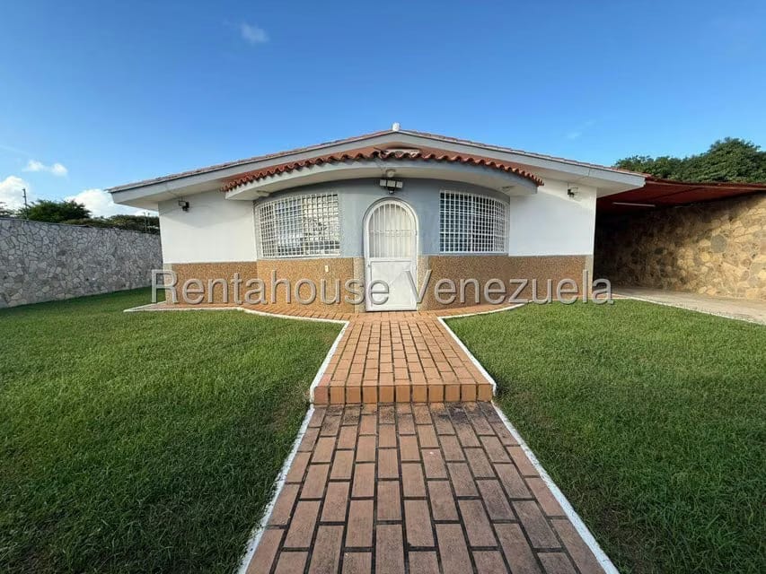 Casa (1 Nivel) en Venta en Club Campestre El Paraiso, Miranda - 3