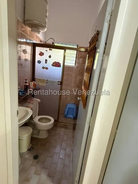 Casa (1 Nivel) en Venta en Club Campestre El Paraiso, Miranda - 24