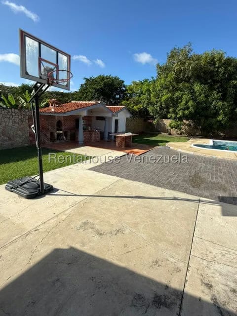Casa (1 Nivel) en Venta en Club Campestre El Paraiso, Miranda - 9
